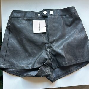 Super down full leather shorts